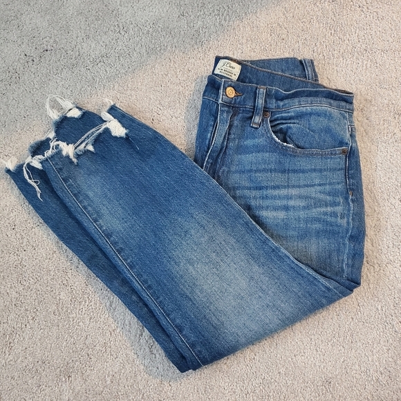 J. Crew Denim - Like New! J. Crew | Slim Broken In Boyfriend Jean